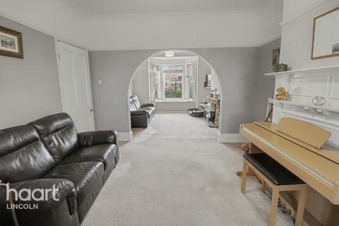 3 bedroom semi-detached house for sale, High Street, Reepham