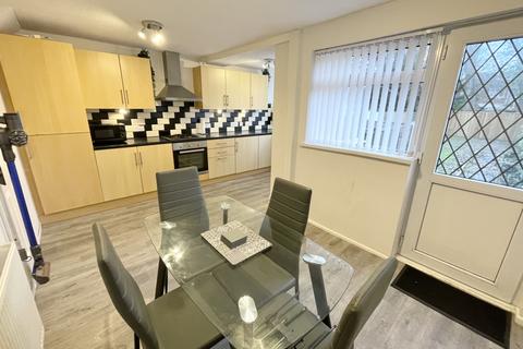2 bedroom semi-detached house for sale, Glendale Close, Bispham FY2
