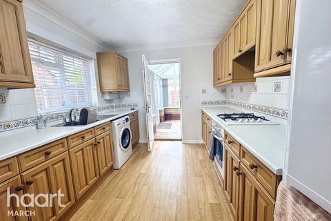 2 bedroom detached bungalow for sale, Cawood Close, March