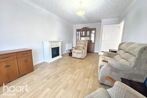 2 bedroom detached bungalow for sale, Cawood Close, March