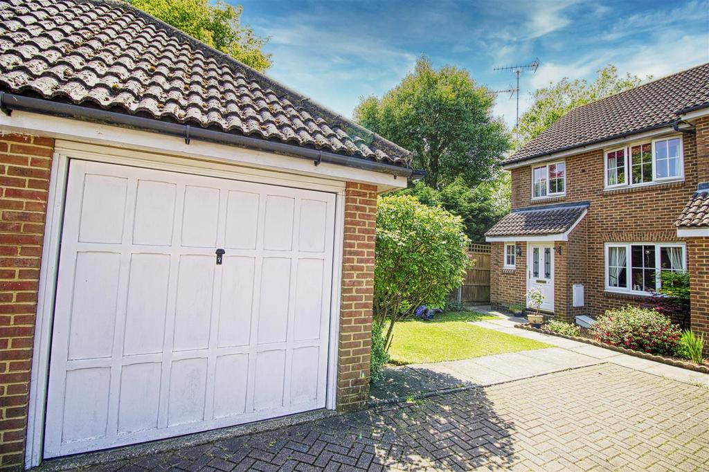Separate Garage