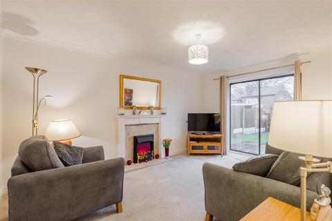 undefined, Hions Close, Brighouse