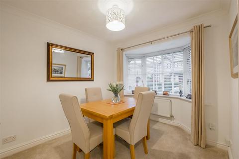 undefined, Hions Close, Brighouse