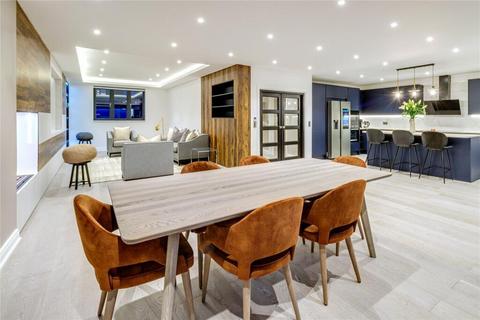 4 bedroom semi-detached house for sale, Oddesey Road, Borehamwood