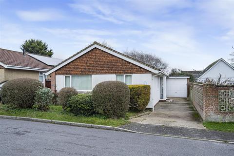 3 bedroom detached bungalow for sale, Badgers Field, Peacehaven