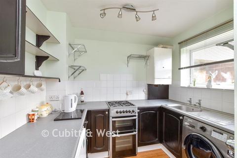 Studio for sale, Ravenscroft, Peacehaven BN10
