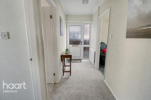 2 bedroom detached bungalow for sale, St Hughs Drive, North Hykeham