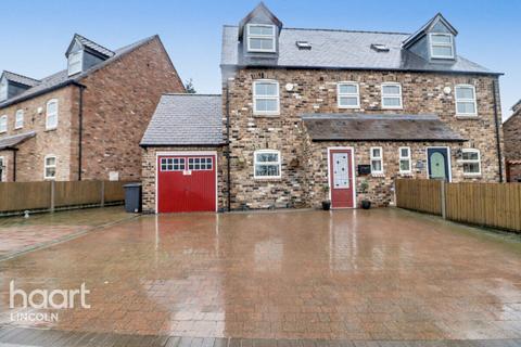 4 bedroom semi-detached house for sale, Hodson Close, Skellingthorpe