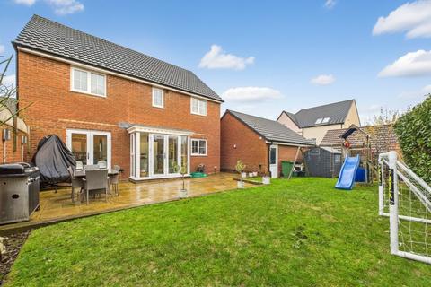 4 bedroom detached house for sale, Hay Fields, Thornbury, Bristol, South Gloucestershire, BS35