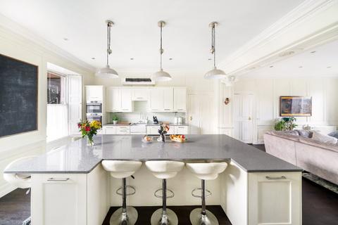 8 bedroom detached house for sale, Stately Grade II Listed Georgian Residence – Eight Bedrooms, An Annexe, And Extensive Grounds