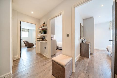 2 bedroom apartment for sale, Kew Bridge Road, Brentford, Middlesex