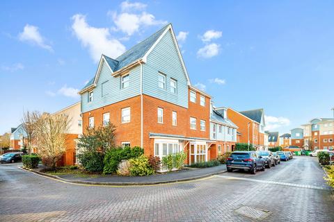 4 bedroom semi-detached house for sale, Burrage Road, Redhill RH1