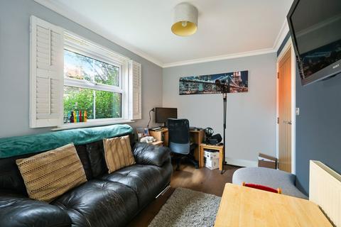 4 bedroom semi-detached house for sale, Burrage Road, Redhill RH1