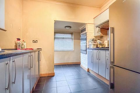 2 bedroom terraced house for sale, East Park Avenue, Hull HU8