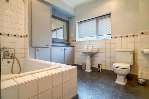 2 bedroom terraced house for sale, East Park Avenue, Hull HU8