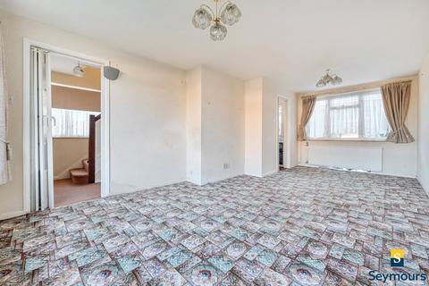 undefined, Gumbrells Close, Guildford GU3