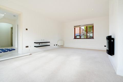 4 bedroom detached house for sale, Hurcott Road, Kidderminster, DY10