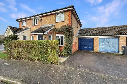 Farthing Close, Braintree, CM7