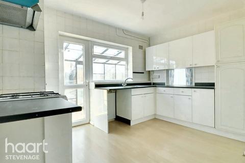 3 bedroom terraced house for sale, Homestead Moat, Stevenage