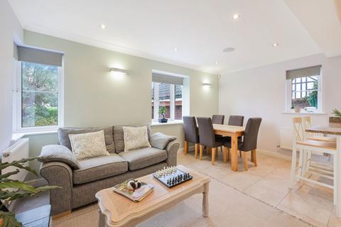 4 bedroom detached house for sale, Cronks Hill Road , Redhill  RH1