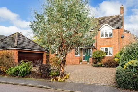 4 bedroom detached house for sale, Cronks Hill Road , Redhill  RH1