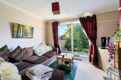 2 bedroom semi-detached house for sale, Juniper Road, Reigate RH2