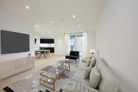 3 bedroom apartment for sale, Escapade Place, Blackwall, London, E14