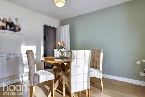 3 bedroom end of terrace house for sale, Harrowdene, Stevenage