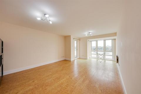 3 bedroom apartment for sale, St. Davids Square, Isle of dogs, E14