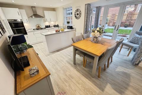 4 bedroom detached house for sale, Fallow Road, Doncaster DN7