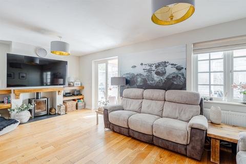 3 bedroom detached house for sale, North Lane, East Preston BN16