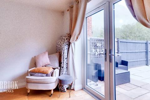 3 bedroom terraced house for sale, Staveley Road, poolsbrook