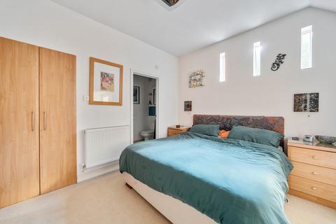 2 bedroom maisonette for sale, Murdoch Road, Berkshire RG40