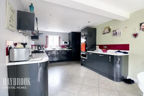 4 bedroom semi-detached house for sale, Sothall Green, Beighton