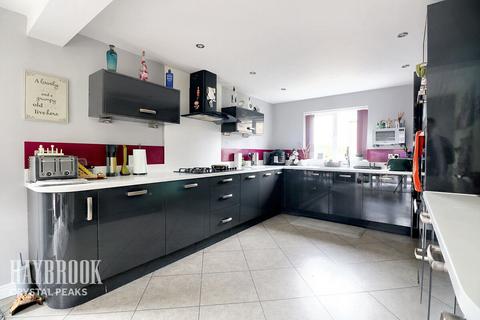 4 bedroom semi-detached house for sale, Sothall Green, Beighton