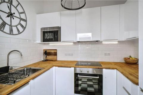 2 bedroom apartment to rent, Fairholme Road, London, W14