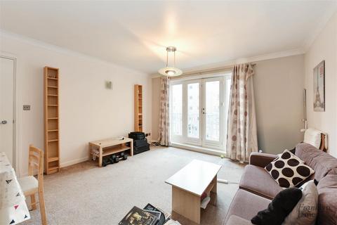 1 bedroom apartment to rent, Mercury Court, Homer Drive, E14