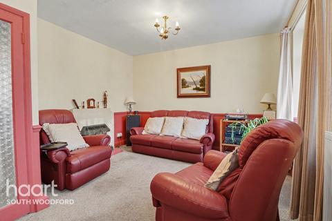 2 bedroom maisonette for sale, Hillyfields, Loughton