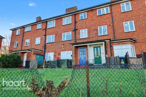 undefined, Hillyfields, Loughton