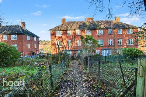 undefined, Hillyfields, Loughton