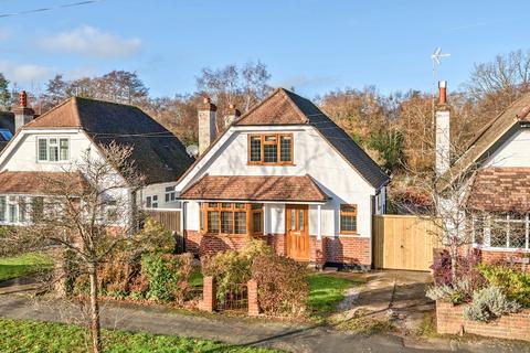 undefined, Woodlands Avenue, West Byfleet, KT14