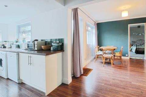 4 bedroom end of terrace house for sale, Sutton House Road, Hull,HU8 0NJ