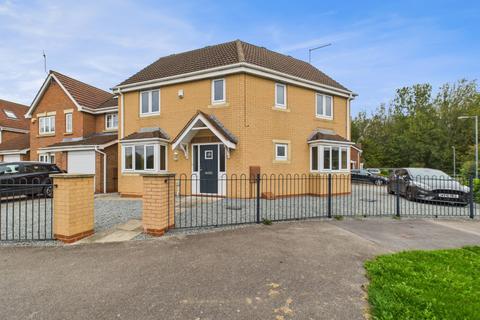 4 bedroom detached house for sale, Selset Way, Kingswood, Hull, , HU7 3DE