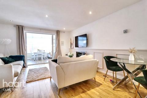 3 bedroom end of terrace house for sale, Greenacres, Clacton-On-Sea