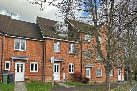 3 bedroom terraced house for sale, Tylehurst Drive, Redhill