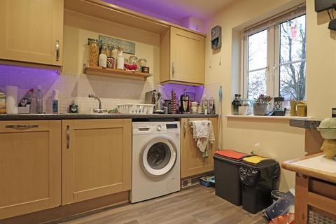 3 bedroom terraced house for sale, Tylehurst Drive, Redhill