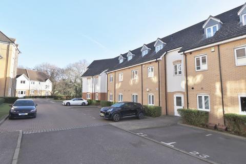 2 bedroom apartment for sale, Ingrebourne Avenue, Romford, RM3
