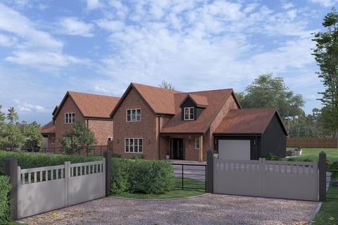 4 bedroom detached house for sale, Langley Street, Langley