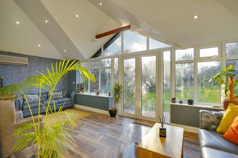 6 bedroom detached house for sale, Newmarket Road, Cambridge CB25