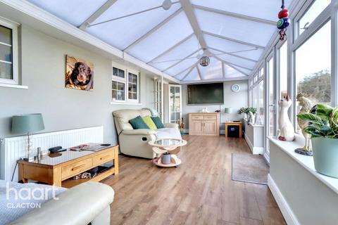 3 bedroom detached bungalow for sale, Point Clear Road, Clacton-On-Sea